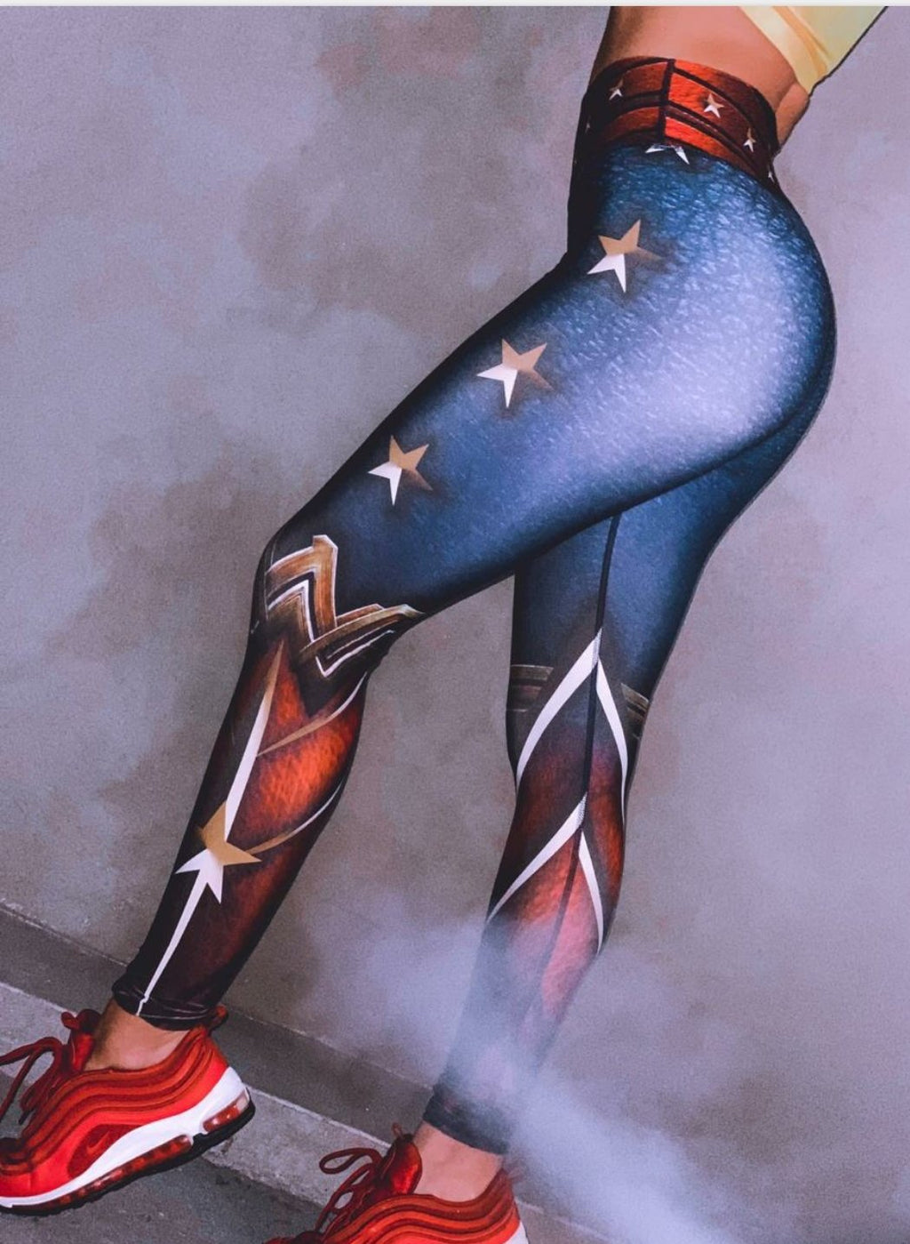 Wonder Woman leggings